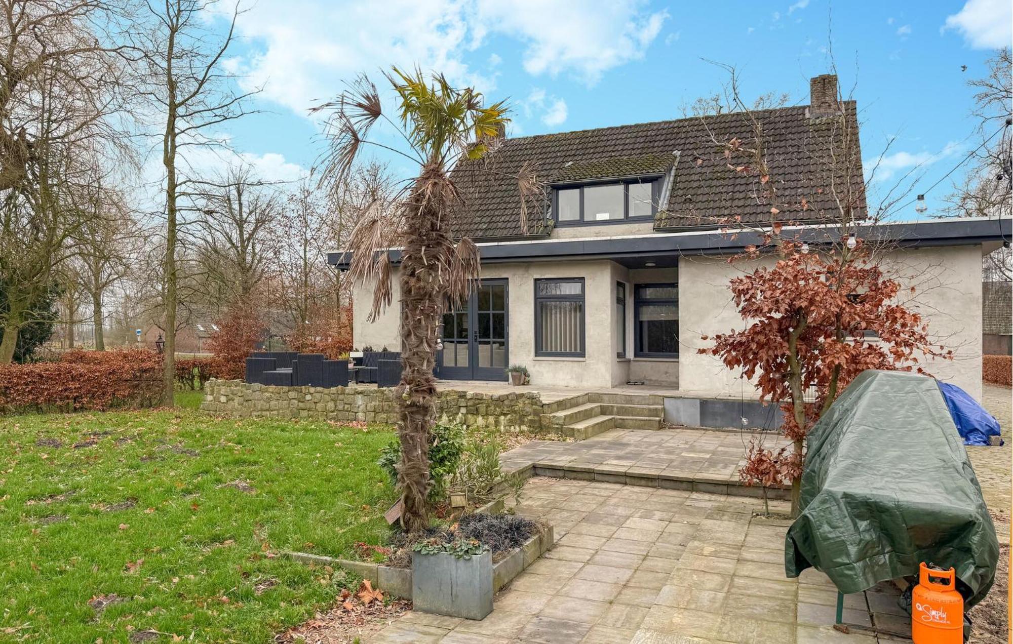 Beautiful Home In Son En Breugel With House A Panoramic View Eksteriør billede